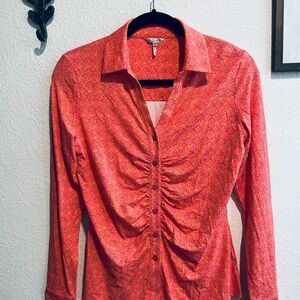 ESQUALO Coral Button-Up Blouse with Pattern